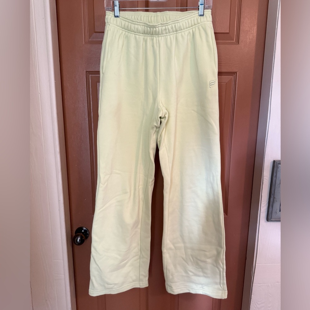 Fabletics Soft Pastel Green Pants